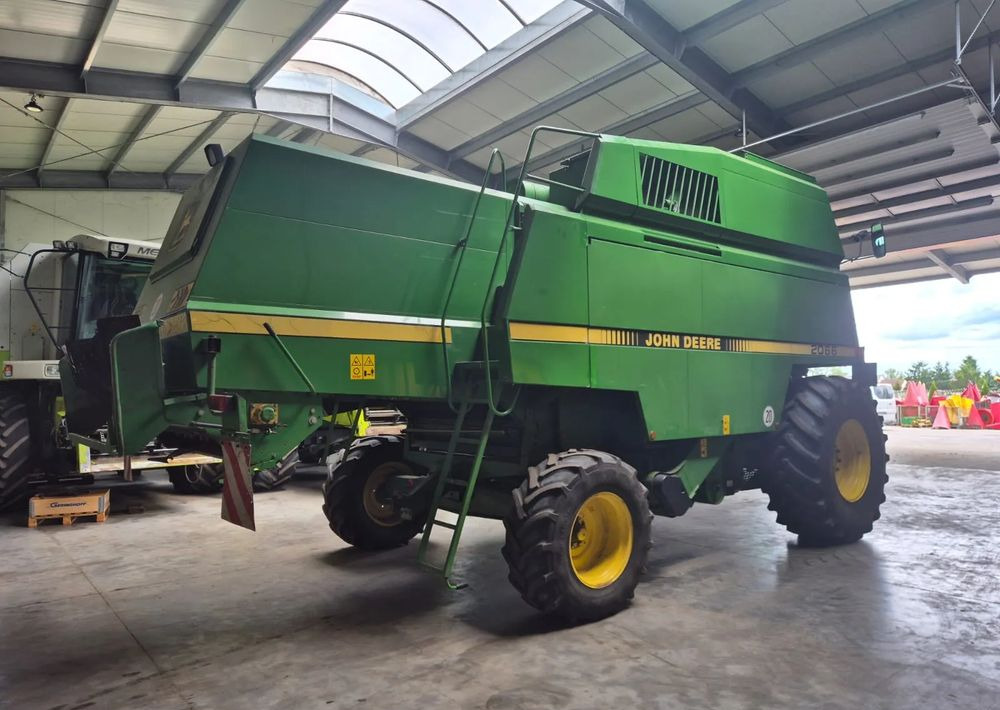 John Deere 2066 - Зърнокомбайн: снимка 4 John Deere 2066 - Зърнокомбайн: снимка 4