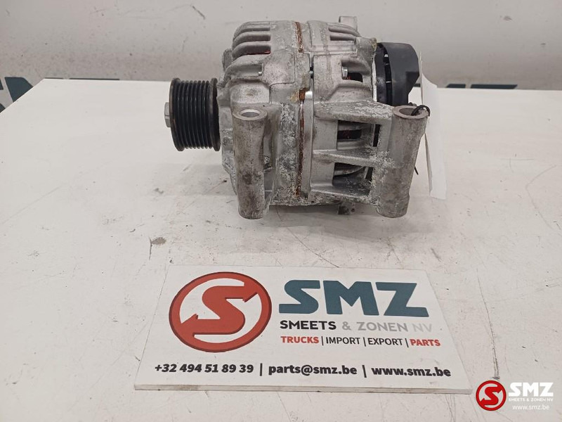 Caterpillar Alternator Caterpillar - Алтернатор за Подемно-транспортна техника: снимка 2 Caterpillar Alternator Caterpillar - Алтернатор за Подемно-транспортна техника: снимка 2