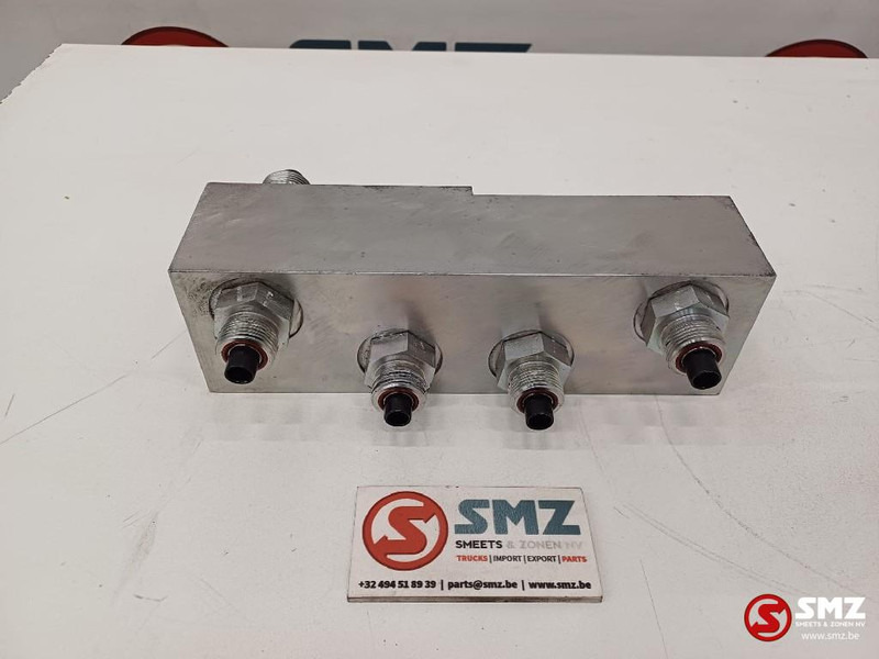 Caterpillar Hydraulic block Caterpillar - Хидравлика за Камион: снимка 1 Caterpillar Hydraulic block Caterpillar - Хидравлика за Камион: снимка 1