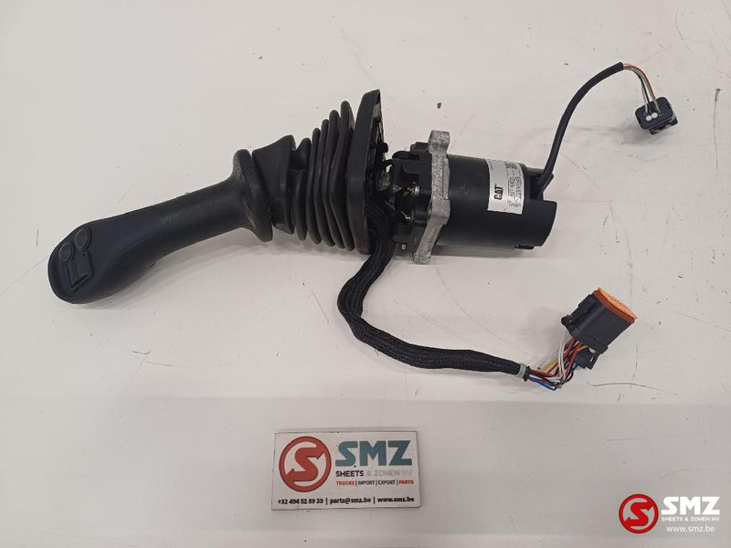 Caterpillar Joystick control + 4 Button right joystickgrip Cat - Кабина и интериор за Подемно-транспортна техника: снимка 1 Caterpillar Joystick control + 4 Button right joystickgrip Cat - Кабина и интериор за Подемно-транспортна техника: снимка 1