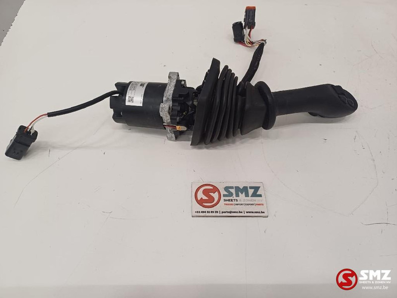 Caterpillar Joystick control + 4 Button right joystickgrip Cat - Кабина и интериор за Подемно-транспортна техника: снимка 2 Caterpillar Joystick control + 4 Button right joystickgrip Cat - Кабина и интериор за Подемно-транспортна техника: снимка 2