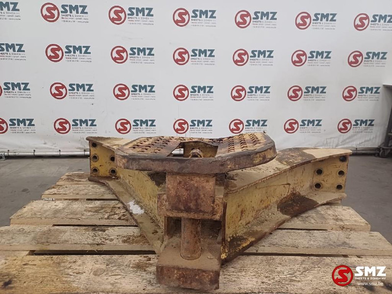 Caterpillar Occ trekhaak D6M Caterpillar - Седло: снимка 1 Caterpillar Occ trekhaak D6M Caterpillar - Седло: снимка 1