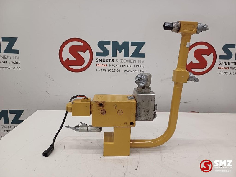Caterpillar Valve GP check Caterpillar - Хидравлика за Подемно-транспортна техника: снимка 1 Caterpillar Valve GP check Caterpillar - Хидравлика за Подемно-транспортна техника: снимка 1