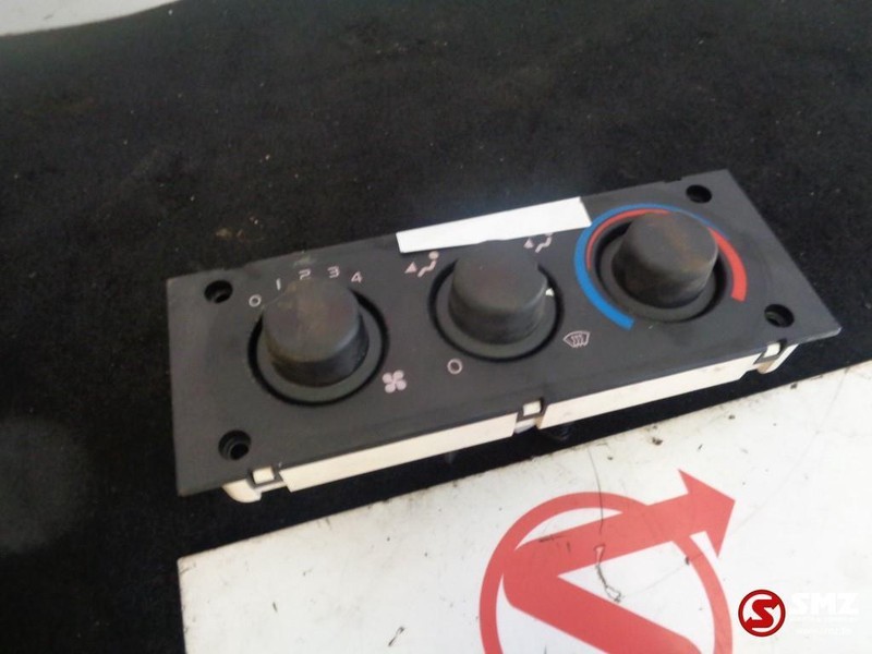 DAF Daf xf 105 ac control unit 9041702667 - Отопление/ Вентилация за Камион: снимка 1 DAF Daf xf 105 ac control unit 9041702667 - Отопление/ Вентилация за Камион: снимка 1