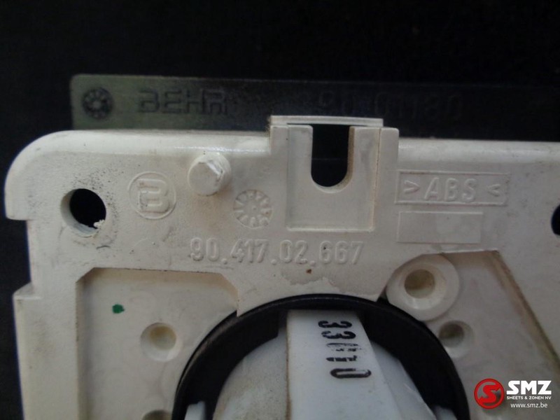 DAF Daf xf 105 ac control unit 9041702667 - Отопление/ Вентилация за Камион: снимка 3 DAF Daf xf 105 ac control unit 9041702667 - Отопление/ Вентилация за Камион: снимка 3