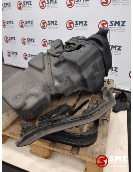 DAF Occ AdBlue tank 90L DAF XF106 - Горивна система за Камион: снимка 4 DAF Occ AdBlue tank 90L DAF XF106 - Горивна система за Камион: снимка 4