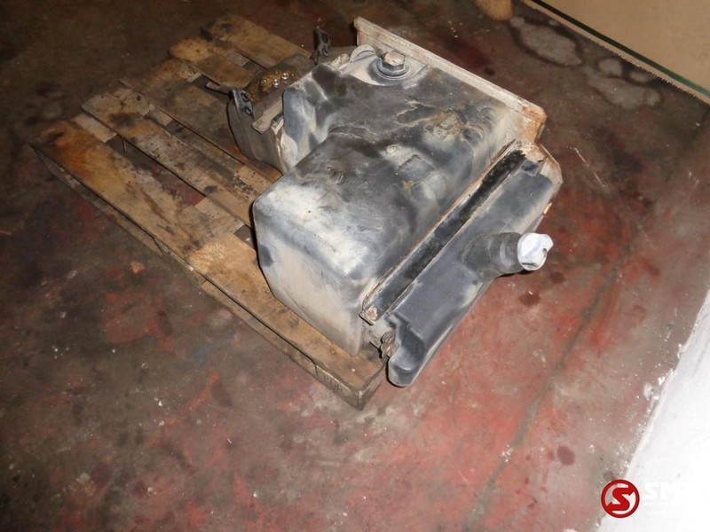 DAF Occ adbleu tank XF105 - Резервоар за AdBlue за Камион: снимка 3 DAF Occ adbleu tank XF105 - Резервоар за AdBlue за Камион: снимка 3