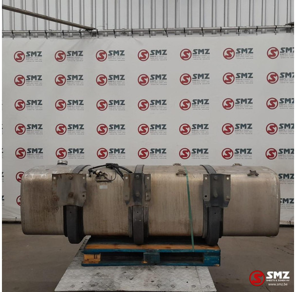 DAF Occ brandstoftank 845L + steunen DAF - Резервоар за гориво за Камион: снимка 2 DAF Occ brandstoftank 845L + steunen DAF - Резервоар за гориво за Камион: снимка 2