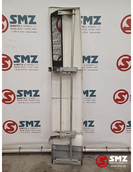 DAF Occ cabinespoiler rechts DAF - Аеродинамика/ Спойлер за Камион: снимка 2 DAF Occ cabinespoiler rechts DAF - Аеродинамика/ Спойлер за Камион: снимка 2