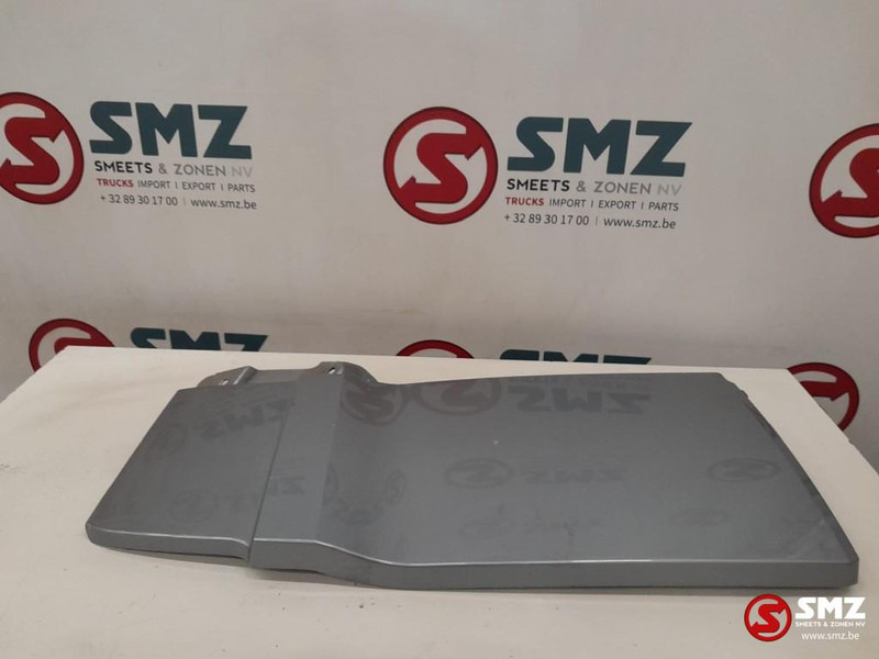 DAF Occ cabinezijspoiler rechtsboven DAF - Аеродинамика/ Спойлер за Камион: снимка 1 DAF Occ cabinezijspoiler rechtsboven DAF - Аеродинамика/ Спойлер за Камион: снимка 1