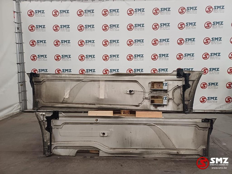 DAF Occ set side skirts L/R DAF - Рама/ Шаси за Камион: снимка 2 DAF Occ set side skirts L/R DAF - Рама/ Шаси за Камион: снимка 2
