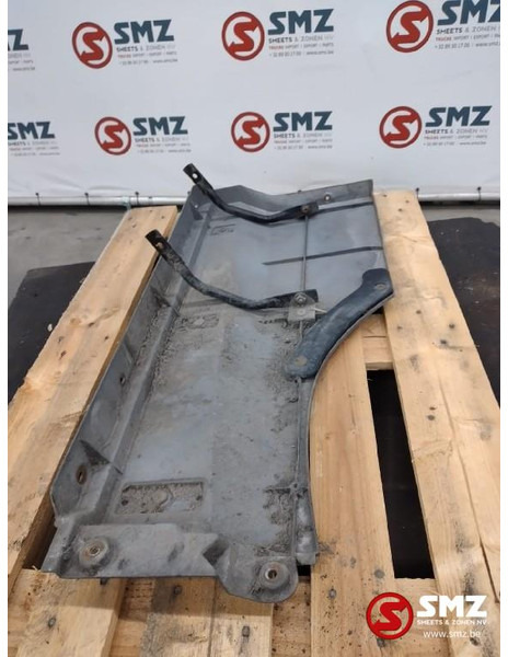 DAF Occ spatbordverlenger rechts DAF - Каросерия и екстериор за Камион: снимка 2 DAF Occ spatbordverlenger rechts DAF - Каросерия и екстериор за Камион: снимка 2