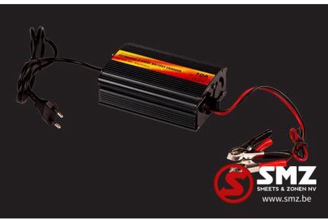Diversen Batterij lader 12V 10AH - Автомобилен инструмент: снимка 1 Diversen Batterij lader 12V 10AH - Автомобилен инструмент: снимка 1