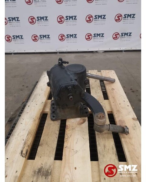 Iveco Occ Stuurhuis Iveco Stralis - Кормилна кутия за Камион: снимка 2 Iveco Occ Stuurhuis Iveco Stralis - Кормилна кутия за Камион: снимка 2