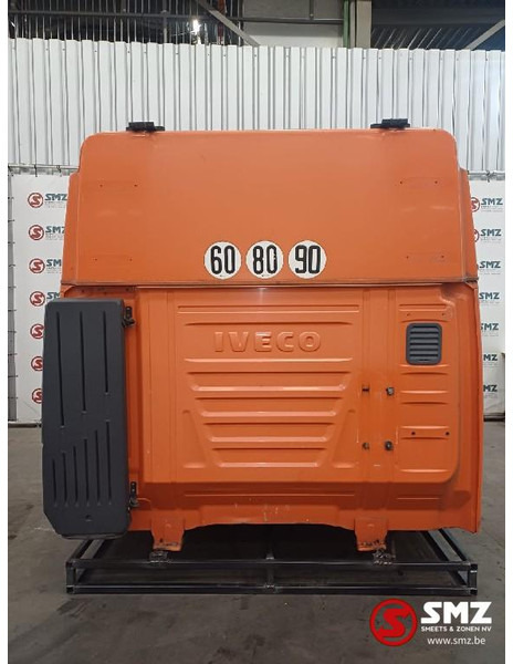 Iveco Occ cabine compleet Hi Way Stralis Iveco - Кабина и интериор за Камион: снимка 5 Iveco Occ cabine compleet Hi Way Stralis Iveco - Кабина и интериор за Камион: снимка 5