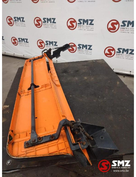 Iveco Occ cabinespoiler links Iveco - Аеродинамика/ Спойлер за Камион: снимка 3 Iveco Occ cabinespoiler links Iveco - Аеродинамика/ Спойлер за Камион: снимка 3