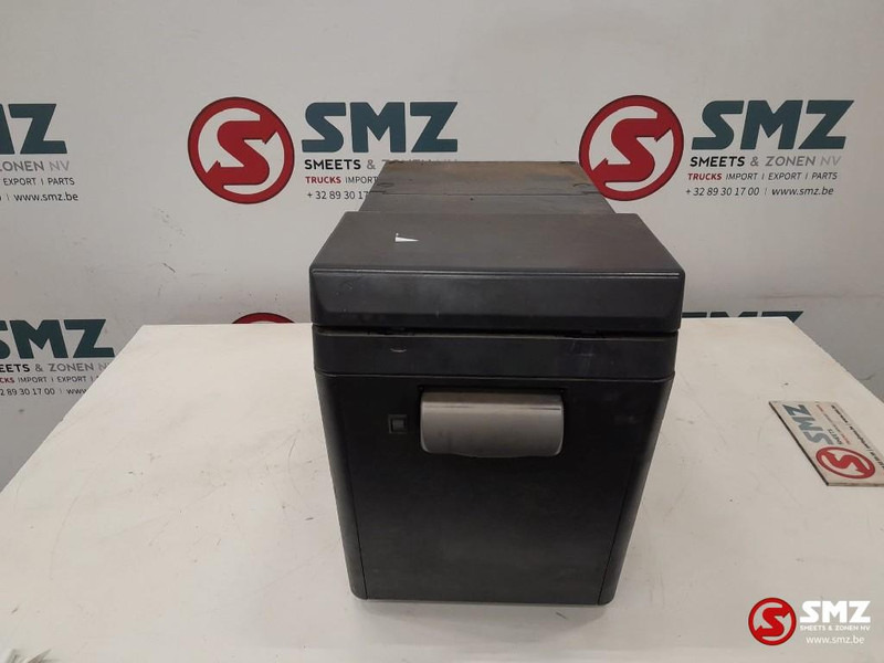 Iveco Occ koelkast Iveco - Кабина и интериор за Камион: снимка 1 Iveco Occ koelkast Iveco - Кабина и интериор за Камион: снимка 1