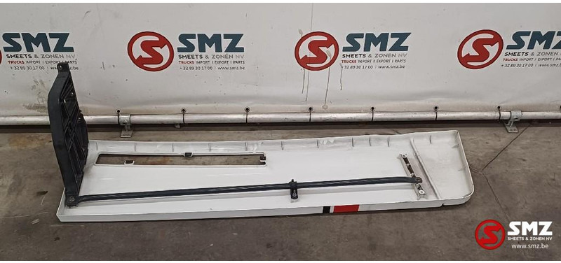 Iveco Occ set cabinespoilers Iveco - Аеродинамика/ Спойлер за Камион: снимка 4 Iveco Occ set cabinespoilers Iveco - Аеродинамика/ Спойлер за Камион: снимка 4