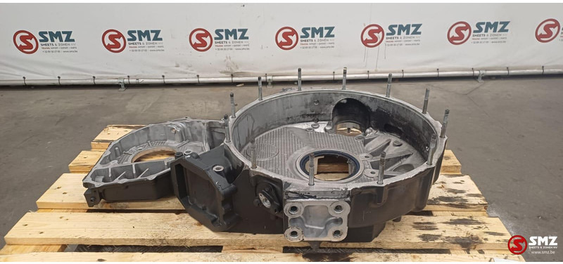 Iveco Occ vliegwielhuis F3AE3681 Cursor10 Iveco - Двигател и части за Камион: снимка 1 Iveco Occ vliegwielhuis F3AE3681 Cursor10 Iveco - Двигател и части за Камион: снимка 1