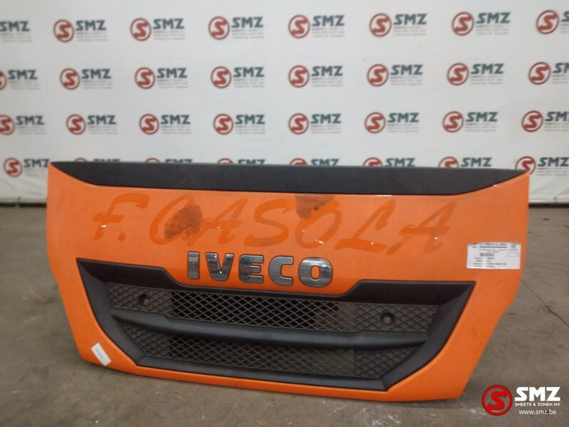 Iveco Occ voorpaneel grille Iveco - Радиаторна решетка за Камион: снимка 1 Iveco Occ voorpaneel grille Iveco - Радиаторна решетка за Камион: снимка 1