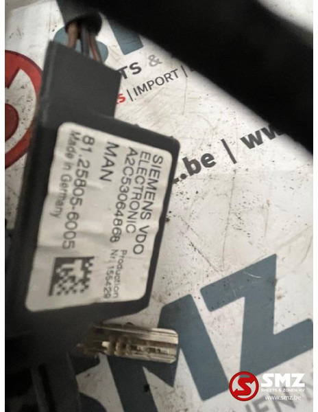 MAN Occ ECU besturingseenheid MAN TGS 0281020067 - Блок за управление за Камион: снимка 5 MAN Occ ECU besturingseenheid MAN TGS 0281020067 - Блок за управление за Камион: снимка 5