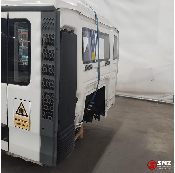 MAN Occ cabine RHD MAN TGA - Кабина и интериор за Камион: снимка 4 MAN Occ cabine RHD MAN TGA - Кабина и интериор за Камион: снимка 4