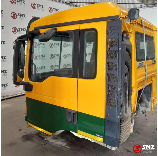 MAN Occ cabine RHD MAN TGS - Кабина и интериор за Камион: снимка 4 MAN Occ cabine RHD MAN TGS - Кабина и интериор за Камион: снимка 4