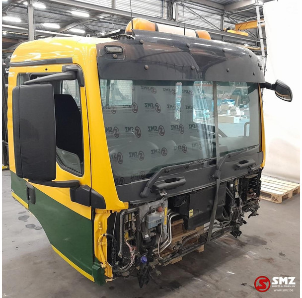 MAN Occ cabine RHD MAN TGS - Кабина и интериор за Камион: снимка 3 MAN Occ cabine RHD MAN TGS - Кабина и интериор за Камион: снимка 3