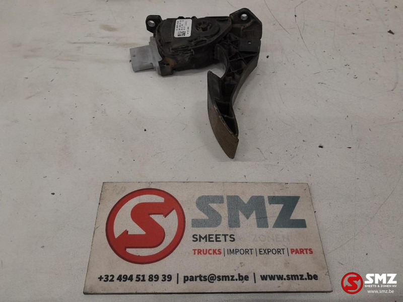 MAN Occ gaspedaal MAN - Кабина и интериор за Камион: снимка 3 MAN Occ gaspedaal MAN - Кабина и интериор за Камион: снимка 3