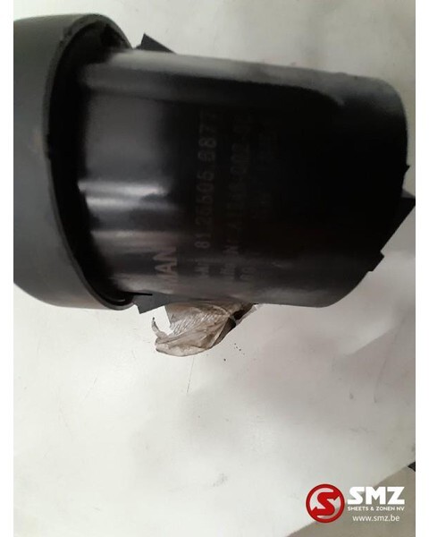 MAN Occ koplampschakelaar MAN TGX 81255056877 - Кабина и интериор за Камион: снимка 4 MAN Occ koplampschakelaar MAN TGX 81255056877 - Кабина и интериор за Камион: снимка 4