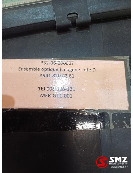 Mercedes-Benz Koplamp rechts Mercedes - Преден фар за Камион: снимка 4 Mercedes-Benz Koplamp rechts Mercedes - Преден фар за Камион: снимка 4