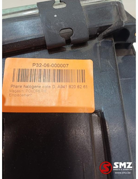 Mercedes-Benz Koplamp rechts Mercedes - Преден фар за Камион: снимка 3 Mercedes-Benz Koplamp rechts Mercedes - Преден фар за Камион: снимка 3