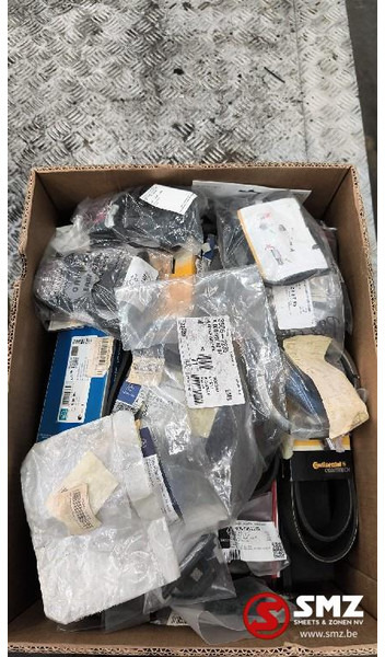 Mercedes-Benz Lot onderdelen Mercedes - Светлина/ Осветление за Камион: снимка 1 Mercedes-Benz Lot onderdelen Mercedes - Светлина/ Осветление за Камион: снимка 1