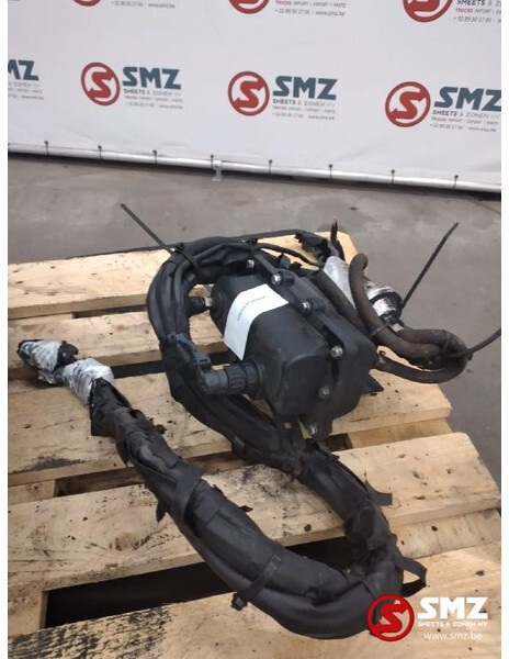 Mercedes-Benz Occ AdBluepomp Mercedes Actros MP3 A0001400578 A00 - Горивна система за Камион: снимка 1 Mercedes-Benz Occ AdBluepomp Mercedes Actros MP3 A0001400578 A00 - Горивна система за Камион: снимка 1