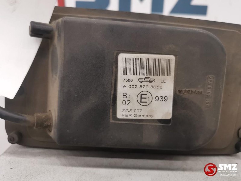 Mercedes-Benz Occ Mistlicht links Actros MP1 - Фар срещу мъгла за Камион: снимка 3 Mercedes-Benz Occ Mistlicht links Actros MP1 - Фар срещу мъгла за Камион: снимка 3