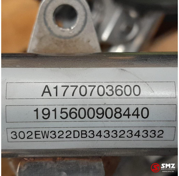 Mercedes-Benz Occ brandstofinjectiespruitsuk + 4 verstuivers AMG - Горивна система за Лек автомобил: снимка 4 Mercedes-Benz Occ brandstofinjectiespruitsuk + 4 verstuivers AMG - Горивна система за Лек автомобил: снимка 4