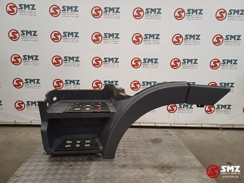 Mercedes-Benz Occ opstapbak links Mercedes - Кабина и интериор за Камион: снимка 1 Mercedes-Benz Occ opstapbak links Mercedes - Кабина и интериор за Камион: снимка 1