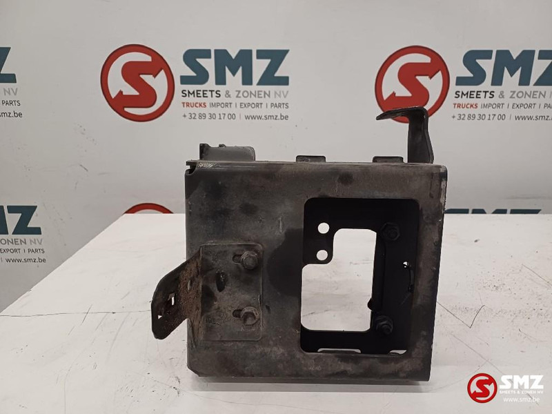 Mercedes-Benz Occ opstapsteun links Mercedes - Кабина и интериор за Камион: снимка 3 Mercedes-Benz Occ opstapsteun links Mercedes - Кабина и интериор за Камион: снимка 3