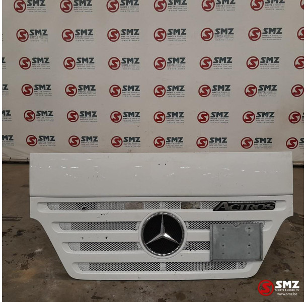 Mercedes-Benz Occ radiatorgrille Mercedes - Радиаторна решетка за Камион: снимка 1 Mercedes-Benz Occ radiatorgrille Mercedes - Радиаторна решетка за Камион: снимка 1