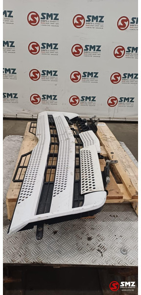Mercedes-Benz Occ radiatorgrille Mercedes - Радиаторна решетка за Камион: снимка 3 Mercedes-Benz Occ radiatorgrille Mercedes - Радиаторна решетка за Камион: снимка 3