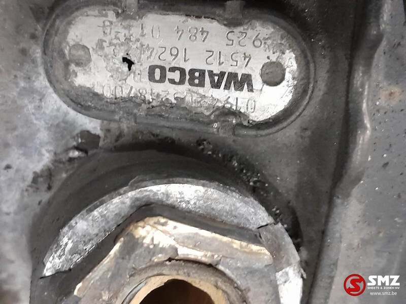 Mercedes-Benz Occ remcilinder links Mercedes - Спирачен цилиндър за Камион: снимка 3 Mercedes-Benz Occ remcilinder links Mercedes - Спирачен цилиндър за Камион: снимка 3