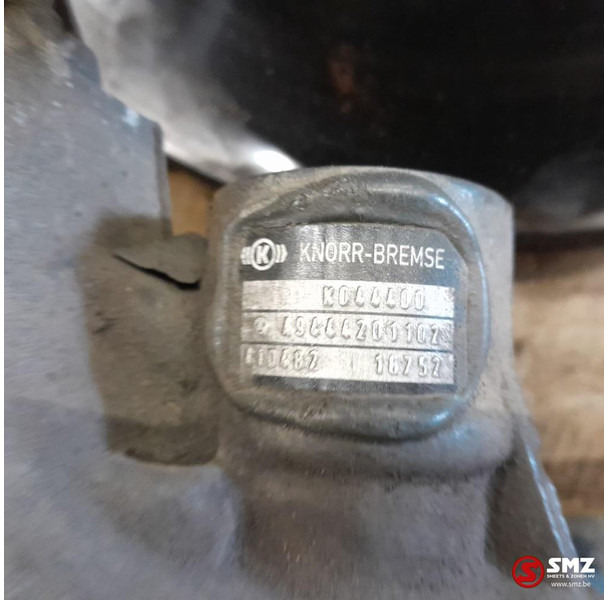 Mercedes-Benz Occ remklauw rechtsachter Mercedes - Спирачен апарат за Камион: снимка 5 Mercedes-Benz Occ remklauw rechtsachter Mercedes - Спирачен апарат за Камион: снимка 5