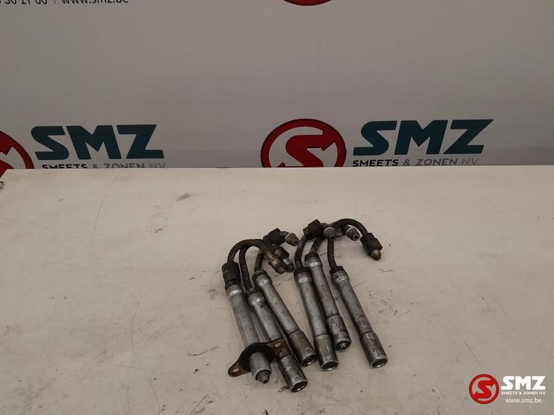 Mercedes-Benz Occ set 6 brandstofleidingen Mercedes Actros MP4 A - Двигател и части за Камион: снимка 2 Mercedes-Benz Occ set 6 brandstofleidingen Mercedes Actros MP4 A - Двигател и части за Камион: снимка 2