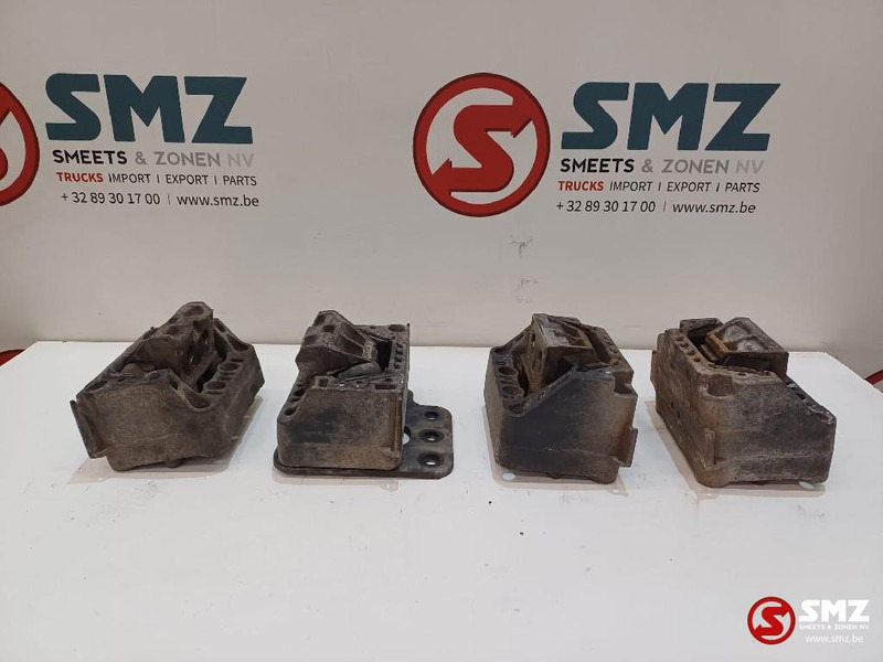 Mercedes-Benz Occ set motorsteunen Mercedes - Тампон за двигател за Камион: снимка 2 Mercedes-Benz Occ set motorsteunen Mercedes - Тампон за двигател за Камион: снимка 2