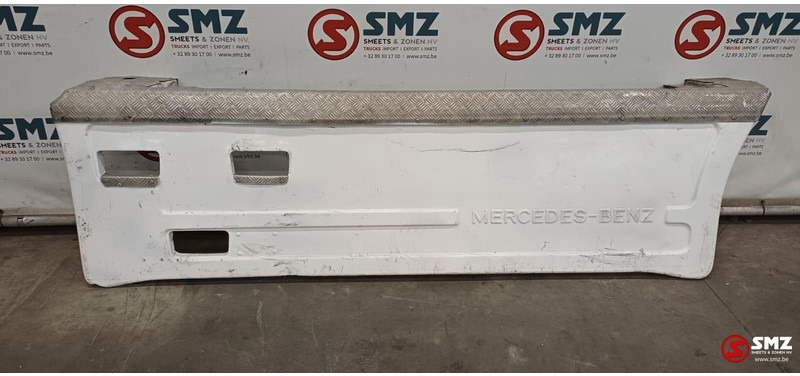 Mercedes-Benz Occ set sideskirts links + rechts Mercedes SK - Рама/ Шаси за Камион: снимка 1 Mercedes-Benz Occ set sideskirts links + rechts Mercedes SK - Рама/ Шаси за Камион: снимка 1