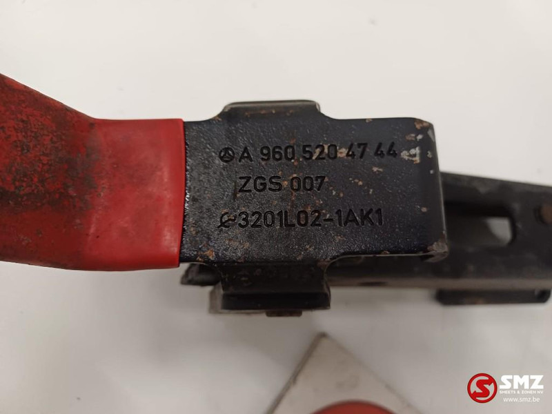 Mercedes-Benz Occ side-skirtsteun Mercedes - Рама/ Шаси за Камион: снимка 4 Mercedes-Benz Occ side-skirtsteun Mercedes - Рама/ Шаси за Камион: снимка 4