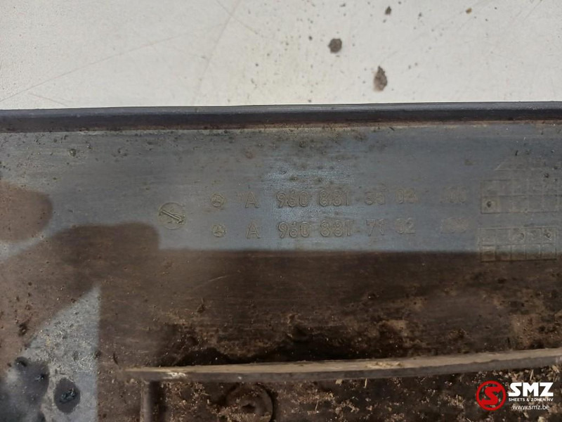 Mercedes-Benz Occ spatbord linksvooraan Mercedes - Каросерия и екстериор за Камион: снимка 5 Mercedes-Benz Occ spatbord linksvooraan Mercedes - Каросерия и екстериор за Камион: снимка 5