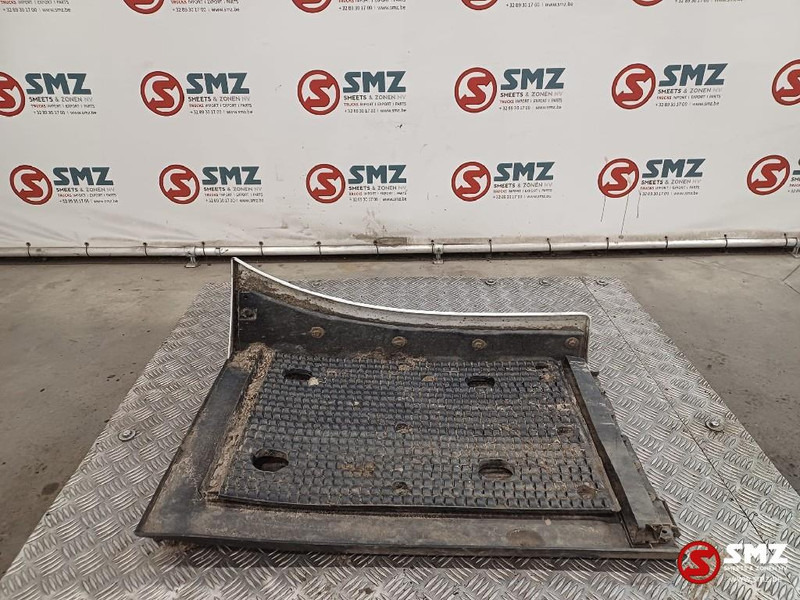 Mercedes-Benz Occ spatbord linksvooraan Mercedes - Каросерия и екстериор за Камион: снимка 4 Mercedes-Benz Occ spatbord linksvooraan Mercedes - Каросерия и екстериор за Камион: снимка 4