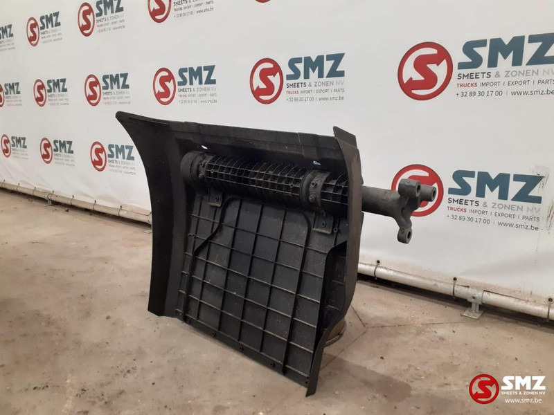 Mercedes-Benz Occ spatbord met steun side skirt links achter - Каросерия и екстериор за Камион: снимка 2 Mercedes-Benz Occ spatbord met steun side skirt links achter - Каросерия и екстериор за Камион: снимка 2