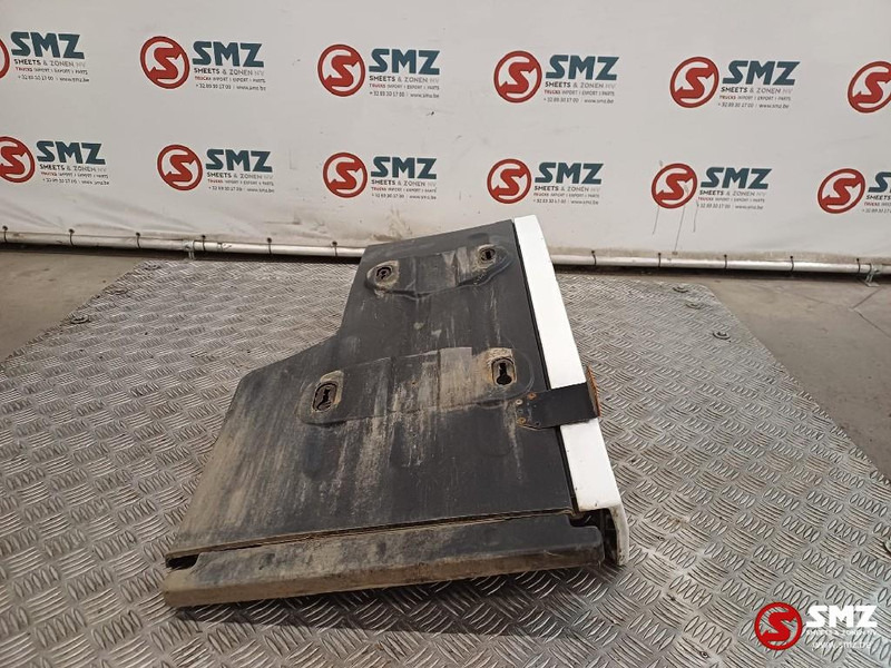 Mercedes-Benz Occ spatbord rechtsvooraan Mercedes - Каросерия и екстериор за Камион: снимка 3 Mercedes-Benz Occ spatbord rechtsvooraan Mercedes - Каросерия и екстериор за Камион: снимка 3